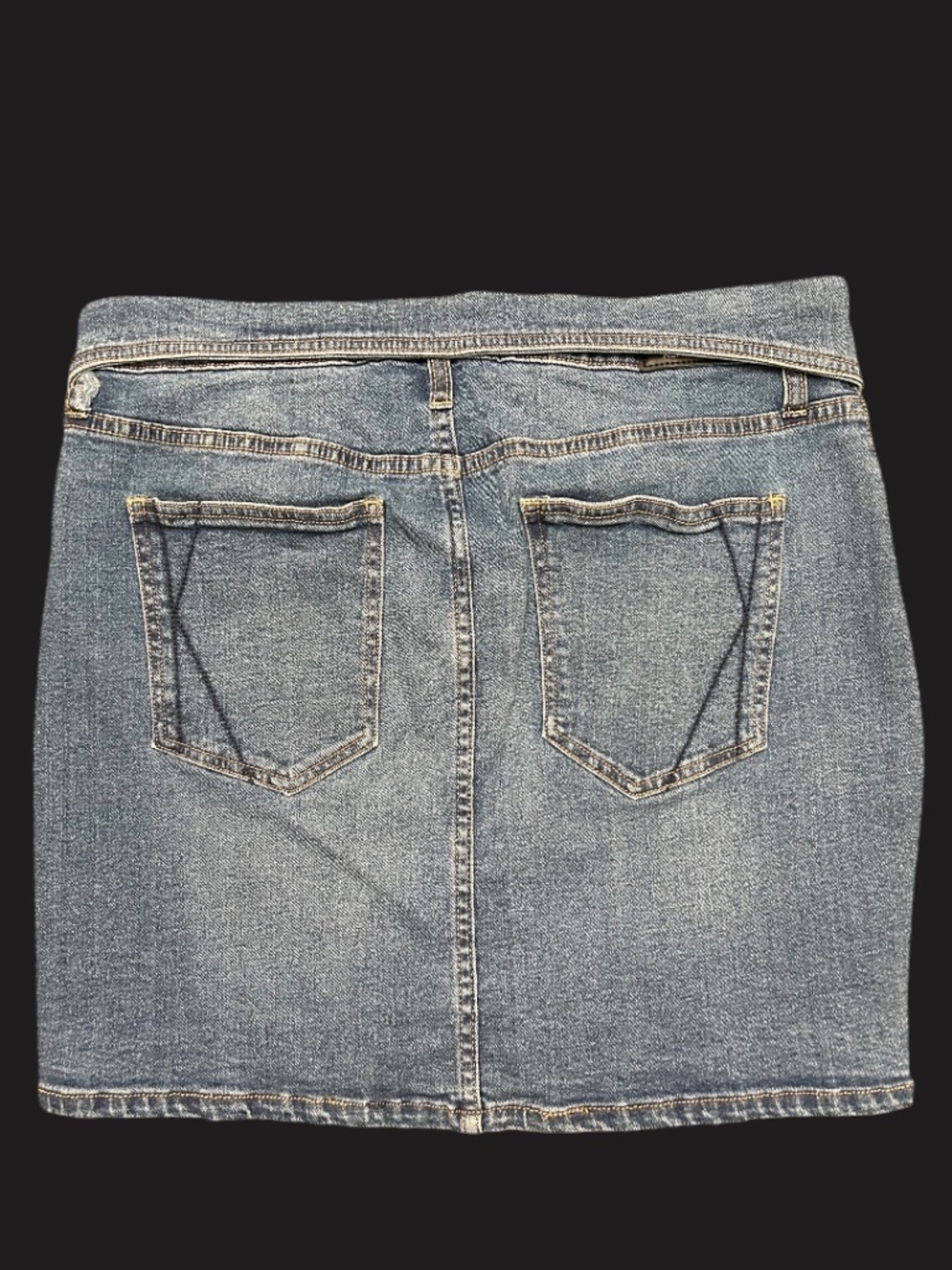NWT. Kendall & Kylie Button Fly Denim Skirt - Picture 2 of 4